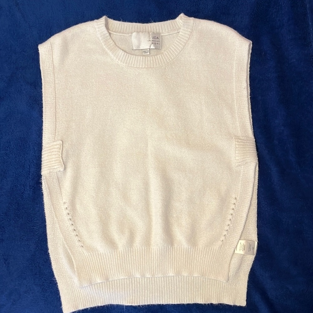 J.O.A white sweater vest small